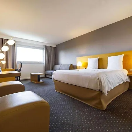 Mercure מלון בורדו