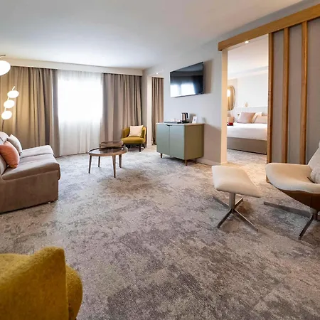 Mercure Hotel 4*
